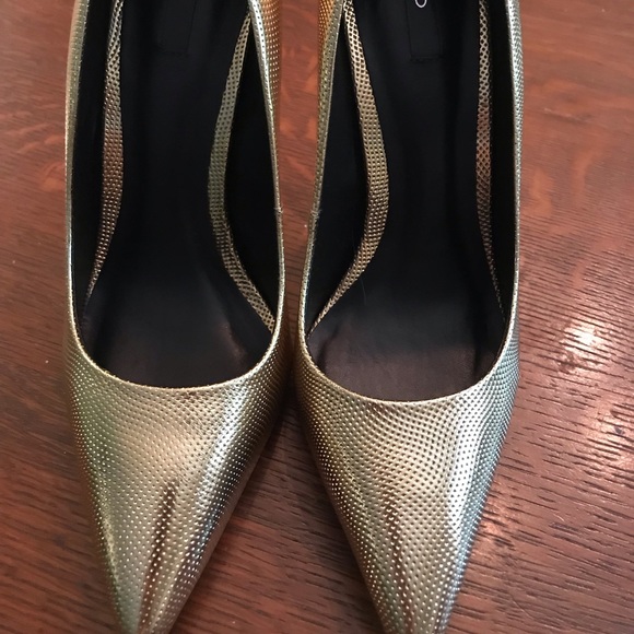 Aldo Gold pumps - Picture 2 of 3